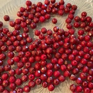 100 vintage beads